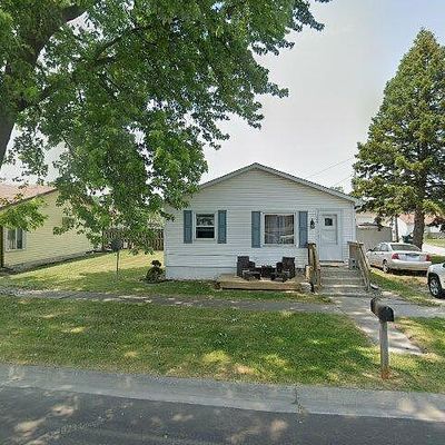 125 N Quincy Ave, Bradley, IL 60915