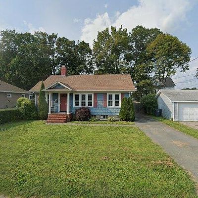 13 Silver Lake Ave, Warwick, RI 02888