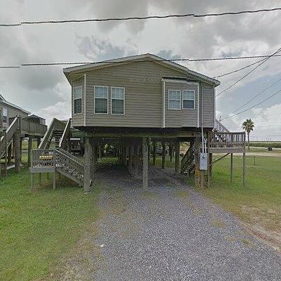 112 Norah Ln, Grand Isle, LA 70358