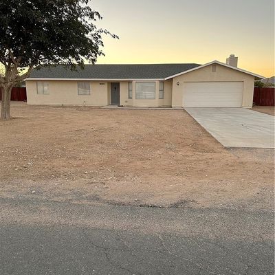 15570 Erie Rd, Apple Valley, CA 92307