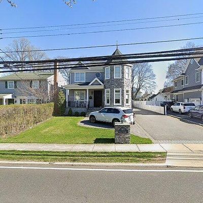 187 Lakeview Ave, Rockville Centre, NY 11570