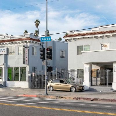 1875 W Adams Blvd, Los Angeles, CA 90018