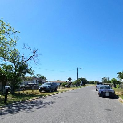 163 N Indiana Ave, Mercedes, TX 78570