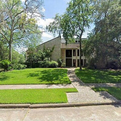16418 Brook Forest Dr, Houston, TX 77059