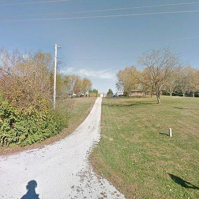 1665 Cr 300 E, Bethany, IL 61914