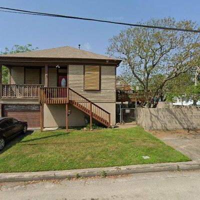 2119 33 Rd St, Galveston, TX 77550