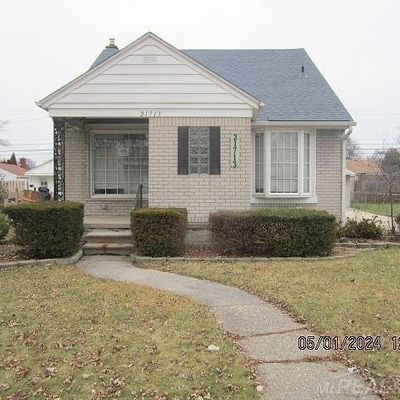 21713 Woodbridge St, Saint Clair Shores, MI 48080