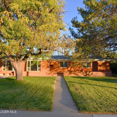 2226 Ridgecrest Dr, Farmington, NM 87401