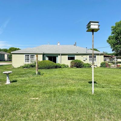 223 N Shady Bend Rd, Grand Island, NE 68801