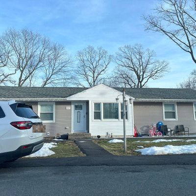 23 Rollins Trl, Hopatcong, NJ 07843