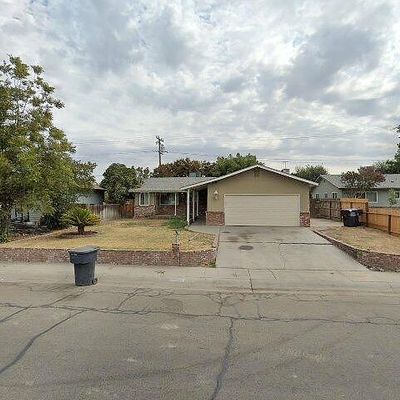 2324 S Sallee St, Visalia, CA 93277