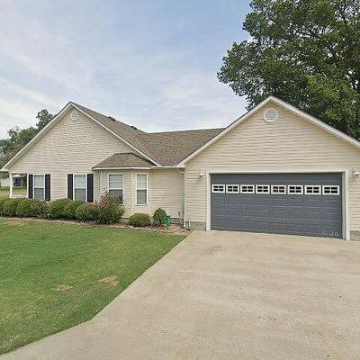 20 Poplar St, Finley, TN 38030