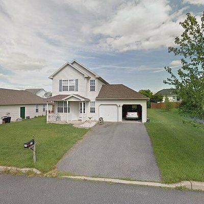 25 Crown Dr, Easton, PA 18040