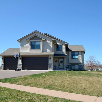 31484 Marvin Ave, Lindstrom, MN 55045