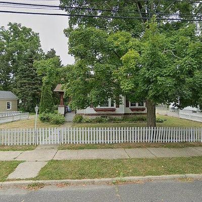 3 Lincoln Pl, Freehold, NJ 07728