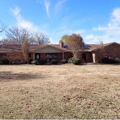 302 Dillon Cir, Pocola, OK 74902