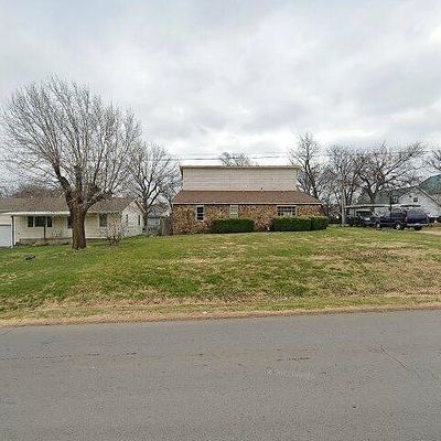 308 N Main St, Wagoner, OK 74467