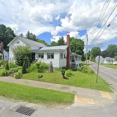 403 W Smith St, Corry, PA 16407