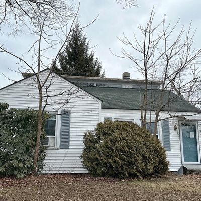 5 Charmil Dr, West Brookfield, MA 01585