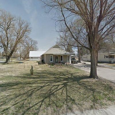 511 Roosevelt Ave, Beloit, KS 67420