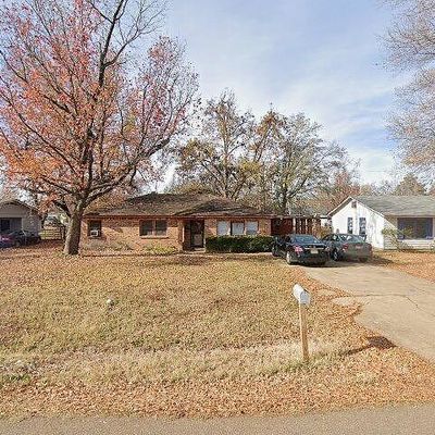 604 Pine St, Greenwood, MS 38930