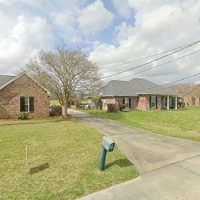 624 Parkside Dr, Thibodaux, LA 70301