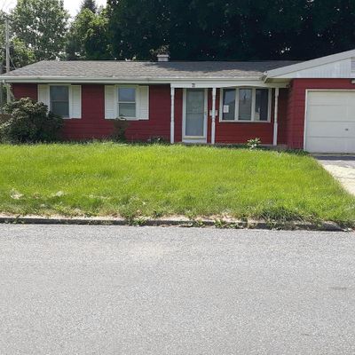 71 El Reno Ave, Nazareth, PA 18064