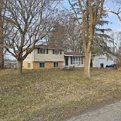 7183 Bellevue Dr, Mount Pleasant, MI 48858