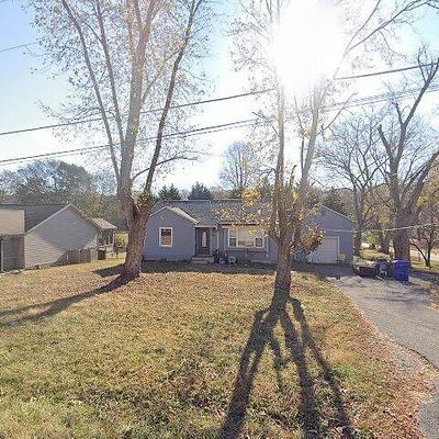 727 Reynolds Ave, Clinton, TN 37716