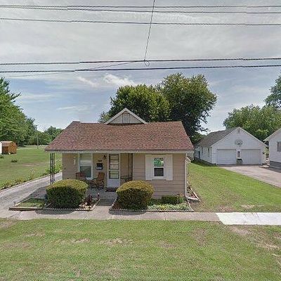 635 W Grant St, Pittsfield, IL 62363