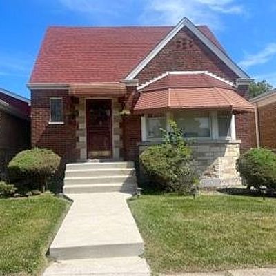 8351 S Dante Ave, Chicago, IL 60619