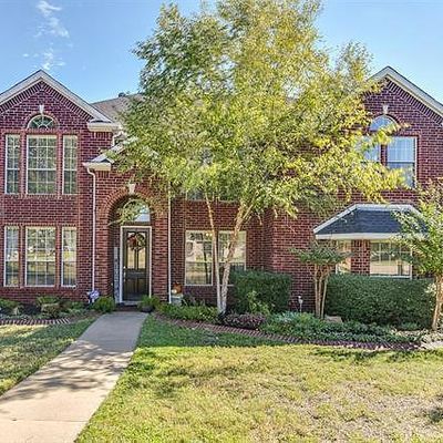 906 Shady Bend Dr, Kennedale, TX 76060