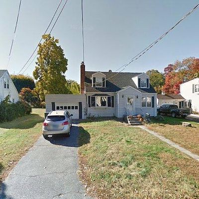 79 Hayes Dr, Milford, CT 06460