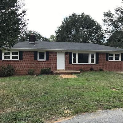 102 Lloyd Ave, Easley, SC 29640