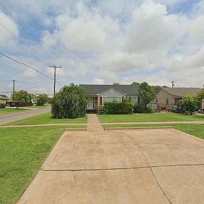 1020 N Lee St, Altus, OK 73521