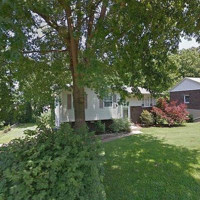 1138 N Briegel St, Columbia, IL 62236