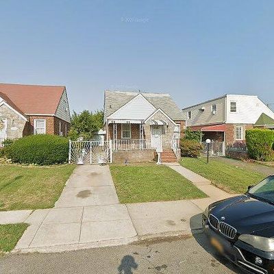 11910 222 Nd St, Cambria Heights, NY 11411