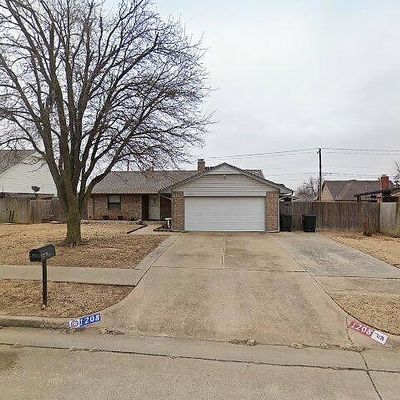 1208 Nw 6 Th Pl, Moore, OK 73170