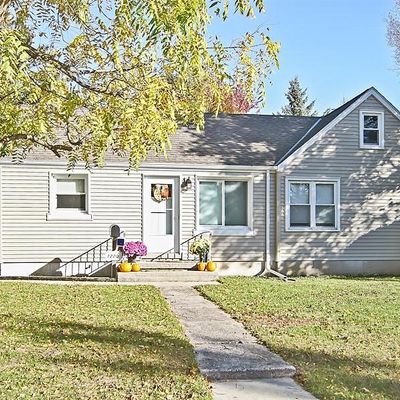 1220 Angela Ct, West Bend, WI 53090