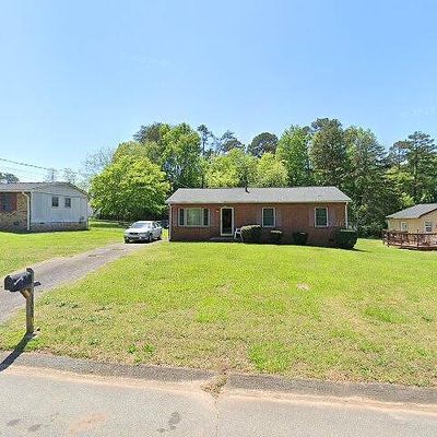 107 Farmington Dr, Stanley, NC 28164