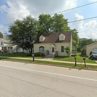 108 N State St, Poplar Grove, IL 61065