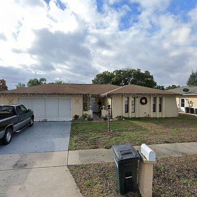 10947 Peppertree Ln, Port Richey, FL 34668