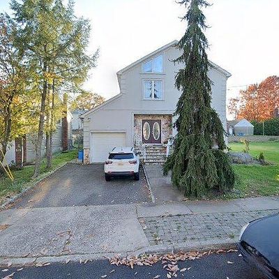 11 Haven Ave, Totowa, NJ 07512