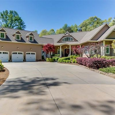 111 Chapelwood Dr, Anderson, SC 29626