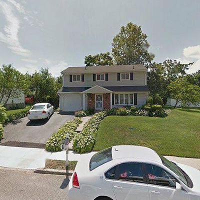 140 Cone Ave, Central Islip, NY 11722