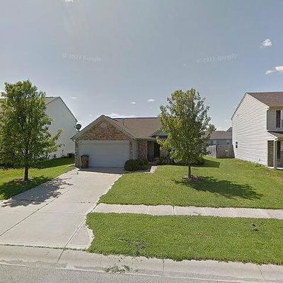 142 Hilltop Farms Blvd, Whiteland, IN 46184