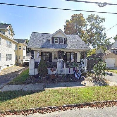 15 Sterling St, Springfield, MA 01107