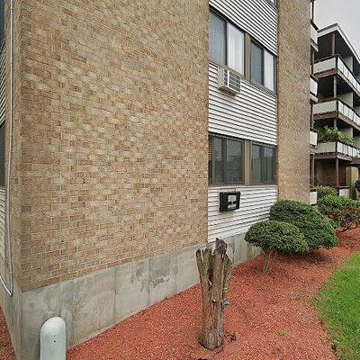 155 Bull Hill Ln #207, West Haven, CT 06516