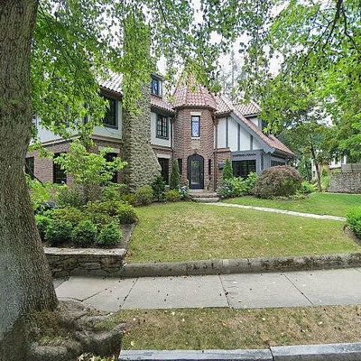 16 South St, Chestnut Hill, MA 02467