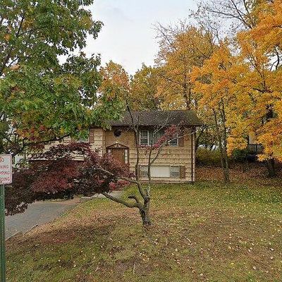 18 Dorset Rd, Spring Valley, NY 10977